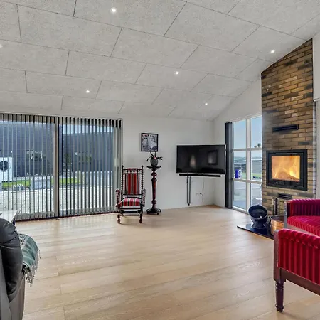 Feriehus 5 Bedroom Amazing In *